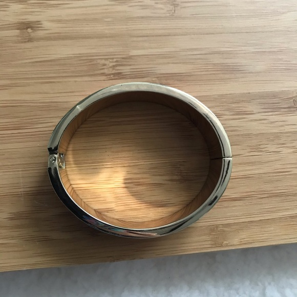 Talbots Bangle Bracelet Geometric Magnetic Gold - Picture 4 of 6